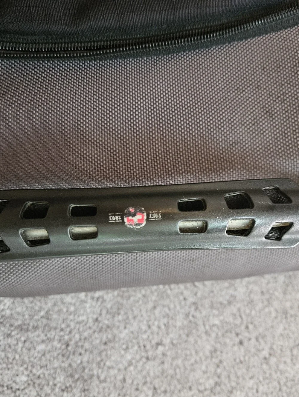 Wenger Victorinox Mainframe 16